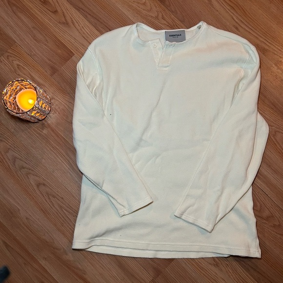 SOLD Men’s Essentials Fear Of God Thermal Waffle Knit Henley T-Shirt - Picture 3 of 12